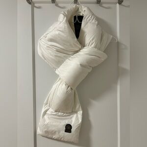 KANUK Insulated Down Scarf